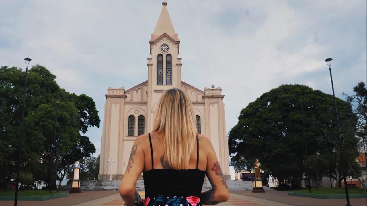 "LOGO EU QUE NEM ERA HUMANA" - Documentário