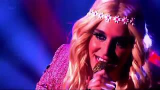 Kesha - C&#39;Mon (Live at Jonathan Ross Show)