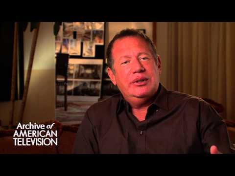 Garry Shandling discusses his early career writing sitcoms - EMMYTVLEGENDS.ORG