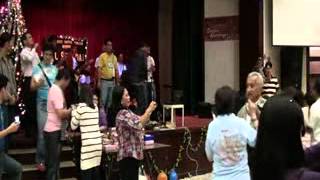 preview picture of video 'Coffee Soup FCCO 2011 - Christmas Party - Ruwi Church part 1.b'