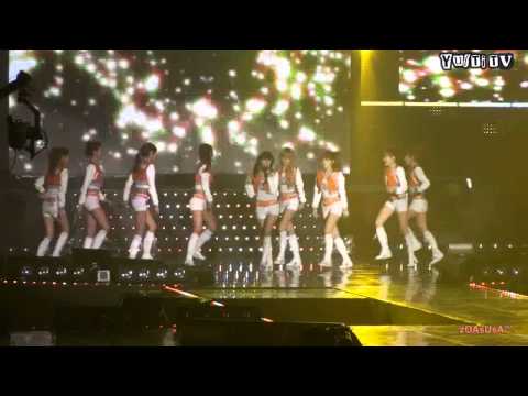 SNSD YulTi 율티 Fancam Moment #17 - A Stolen Kiss 2