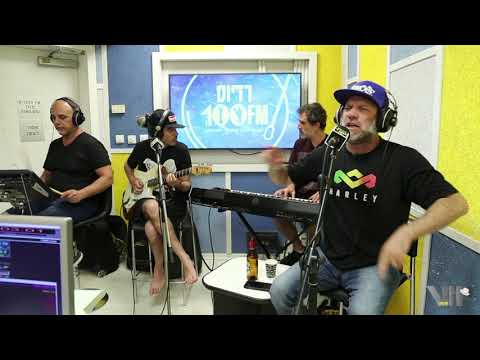 הדג נחש - יום שישי הגיע - לייב באולפן - מושיקו שטרן - 100FM