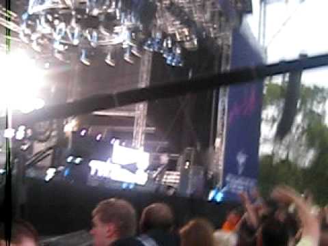 Tiesto playing Marcel Woods - Bottles (Victoria Park 2010)