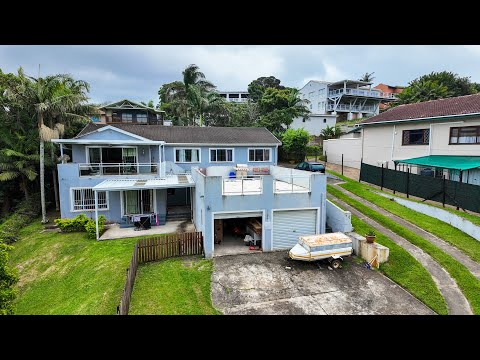 7.5 Bedroom House in Leisure Bay