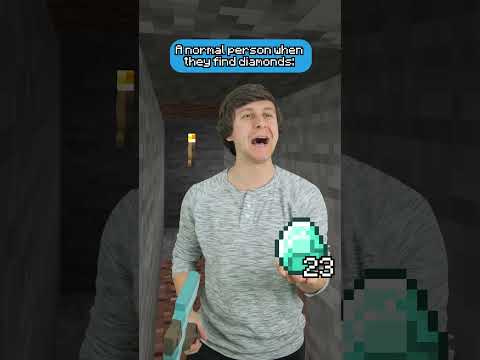 Normal people vs. psychos when playing Minecraft