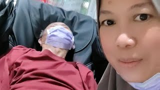 Download lagu Taiwanese Migrant Worker 🇹🇼 Goes to Carrefour, Massages on Grandpa's Chair Until She Falls Asleep... mp3