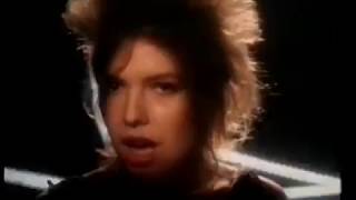 Kim Wilde - Dancing In The Dark (Official Music Video 1983)