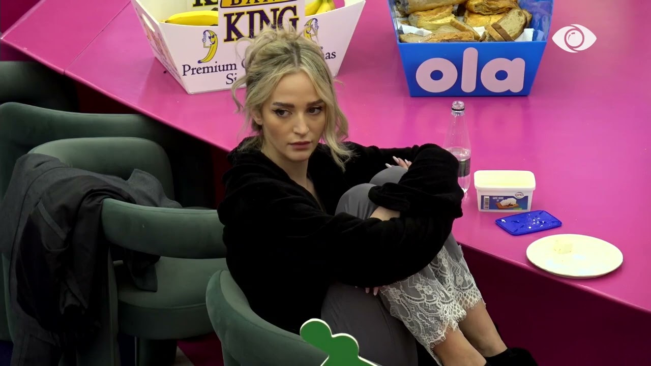 U bëftë top inshallah…/ Shëndriti u tregon banorëve si nisi debati me Rogertin: Bukë shkelur