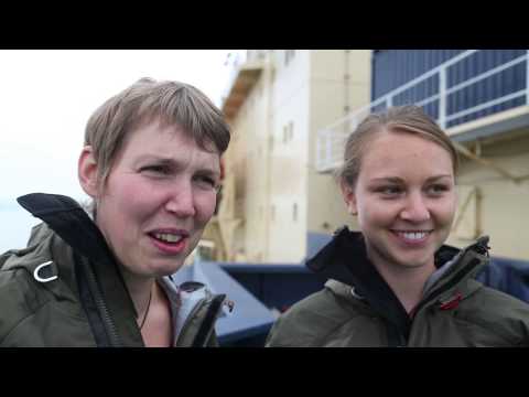Expedition participants and first-timers Emma Karlsson (left) and Lisa Bröder on SWERUS-C3