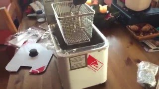 Ersteindruck: Bartscher Fritteuse Snack I Snack 1 A162400E - Deutsch