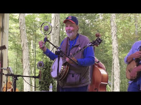 Alan Munde Explains Bluegrass Banjo Styles