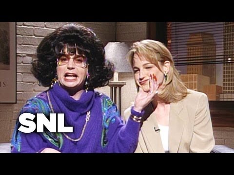 Coffee Talk: Helen Hunt Is a Family Friend - SNL
