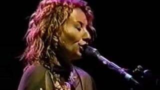 Tori Amos-Jones Beach-Sept.1.1999-Tear In Your Hand