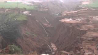 preview picture of video 'Enchente-Santo Inacio - PR - Bairro Destruido'