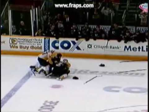 Mike Moore vs Johnny Boychuk