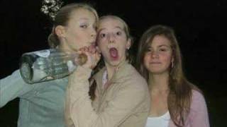 Download lagu Best Friends mp3 Download lagu Best Friends mp3