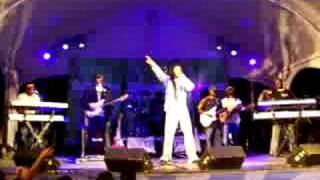 Julian Marley - "Give Thanks And Praises" LIVE!