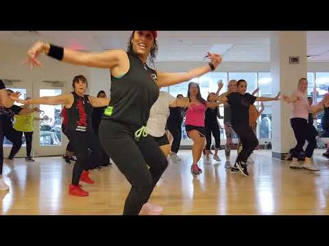 Liquitiqui (remix) by @claudialeitte I do not own the copyright of the song.