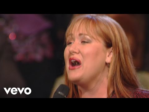 Bill & Gloria Gaither - Fear Not [Live] ft. Kim Hopper