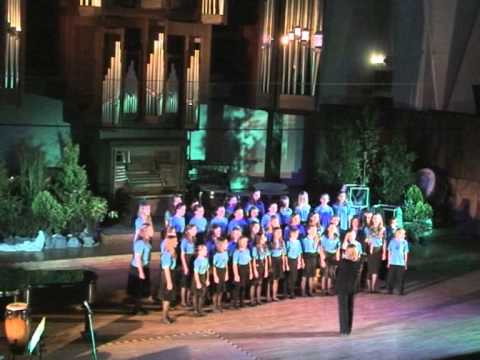Chór OSM I st. Lublin - Linda Spevacek - A Festive Gloria