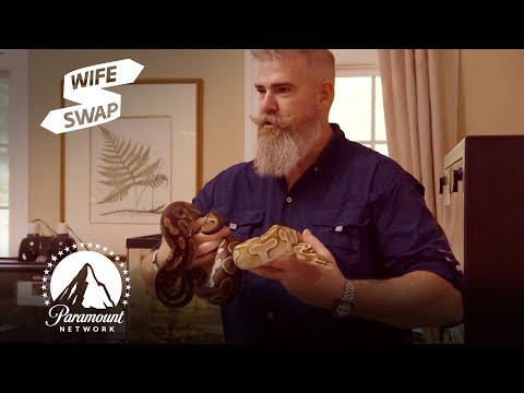 蛇的溫泉日?獎勵片段|換妻 (A Snake Spa Day ? Bonus Clip | Wife Swap)