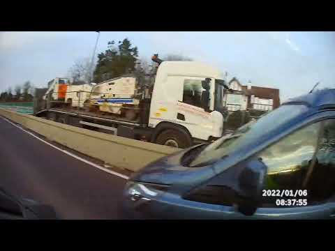 MGIF close pass at roadworks, Hortham, Almondsbury A38 MD68 AZF