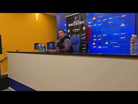 Cristian Fabbiani's Conference #bocajuniors 5 #newells 0 Matchday 11 Clausura Tournament