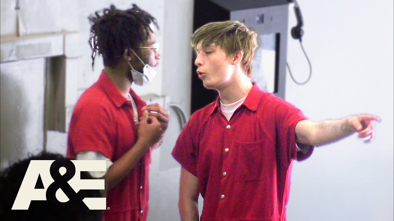 Watch video 60 Days In: The Broomstick Shank Fight | A&E Now 60 Days In: The Broomstick Shank Fight | A&E