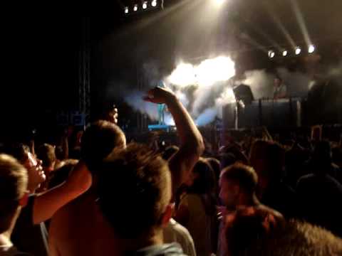 Tiesto @ Privilege, Ibiza 29/06/09 playing Dave202 - Departure