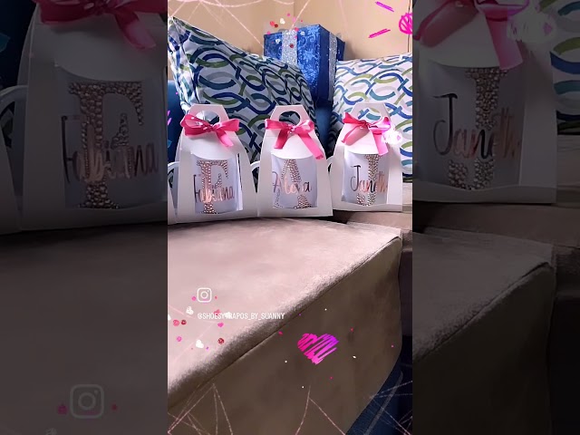 Vídeo relacionado con MUGFFINS Tazas Personalizadas para CIENTÍFICA mujer - En Español - Propiedad de - 11 oz / 330 ml - Regalo Personalizable original y divertido