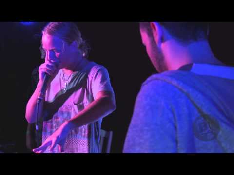 STRAIGH-TEE vs LUKE BELLAMY - 1/16 Round - 2014 Australian Beatbox Championship