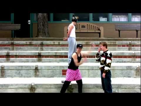 マルーン5 (feat. クリスティーナ・アギレラ) - 「Moves Like Jagger」ビデオ (+歌詞)