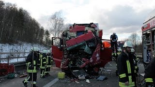 preview picture of video 'Lkw-Fahrer starb bei Unfall auf A44'