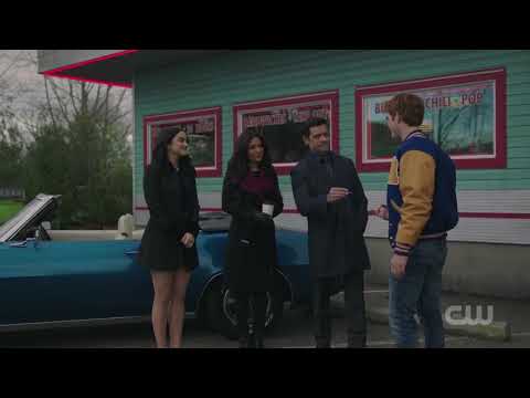 Riverdale- Archie Gets A Car (2x17)