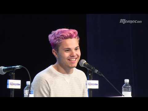 Voices of Steven Universe at MomoCon 2019