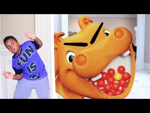 GIANT HUNGRY HUNGRY HIPPO vs Shiloh and Shasha - Onyx Kids