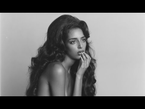 NORA ATTAL Best Model Moments FW 2022 - Fashion Channel