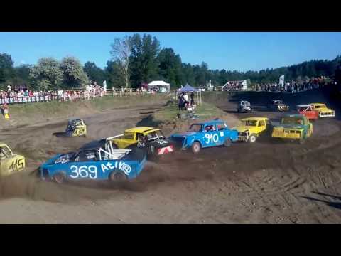 Roncs Auto Show 2017.05.27. Trabant ütközéses délutáni futam