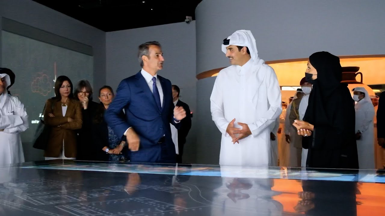 Ξενάγηση του πρωθυπουργού στο Ολυμπιακό και Αθλητικό Μουσείο στο Κατάρ