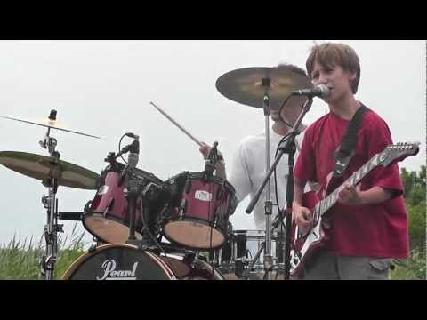 Awesome Kid Band - Welcome to the Jungle