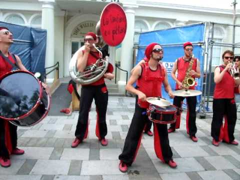 La Fanfare En Petard 5 - Basingstoke Live Fringe 26th June 2009