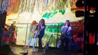 Miley Cyrus Live Performance Slab of Butter!