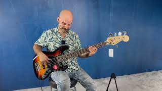 Video thumbnail for Bajo Squier Affinity Jazz Bass V Lrl-3Ts - Demo by Multison Online Tienda de instrumentos musicales