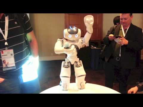 This french NAO robot can dance in Open Gangnam Style Song