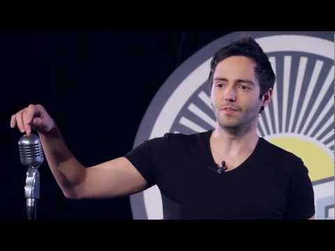 David Guapo: ¡Recién casado!