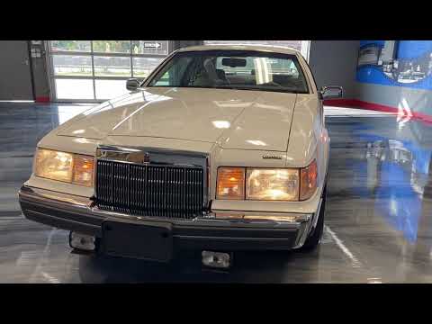1991 Lincoln Mark V (CC-1411187) for sale in West Babylon, New York