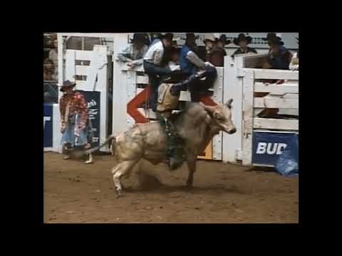 Mark Cain vs El Capitan - 95 PBR Ft. Worth (83 pts)