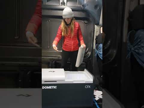 How to change the lid direction on the Dometic CFX Series Fridge/Freezers