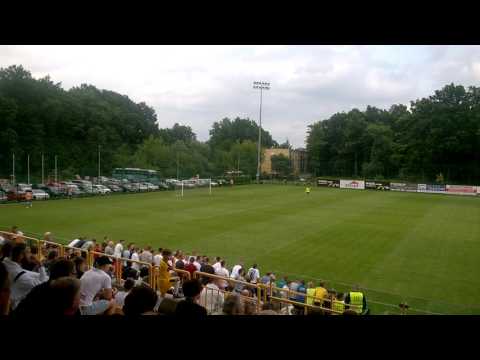 Doping kibiców Victorii Sulejówek na meczu barażowym o 3 ligę z Pogonią Grodzisk Mazowiecki