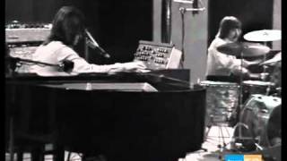 Triana - Abre la Puerta - TVE Ahora (1975).avi